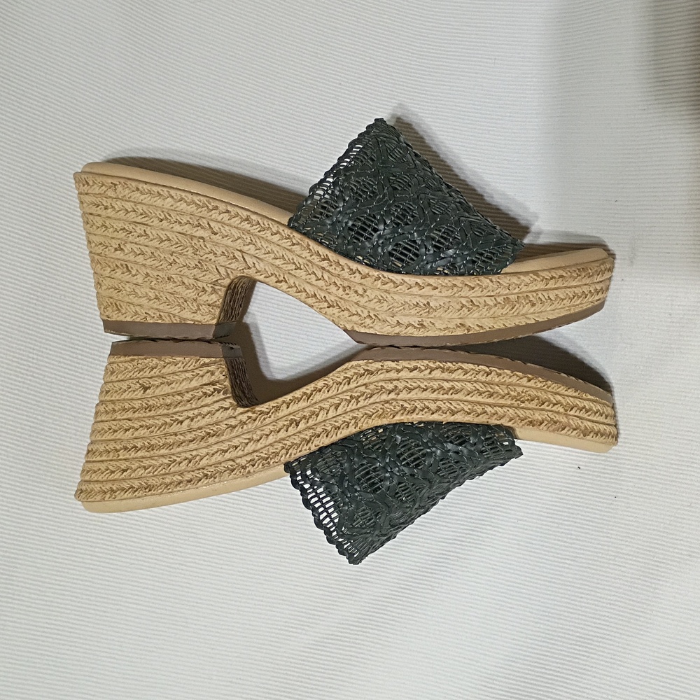 Cliffs By White Mountain Woven Sandal